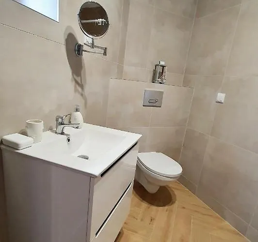 Pod Zaglami Pensión 3*