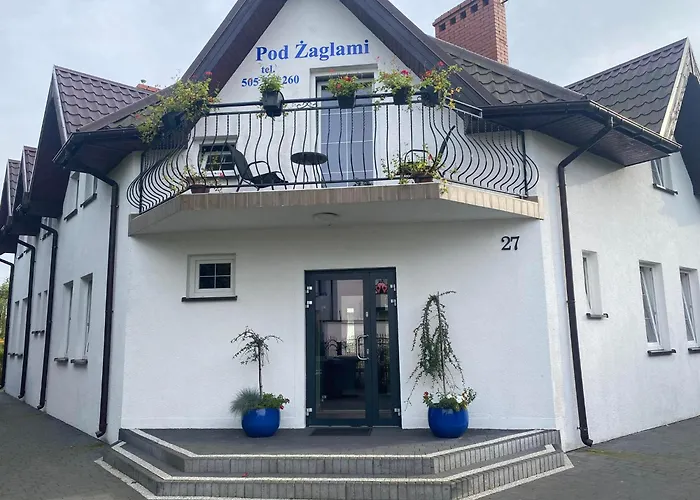 Pod Zaglami Pensión 3*